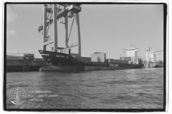 Betsy S. ex Betsy (1998), Frachtschiff, Reederei Schlüter, Rendsburg, Bau-Nr. 361