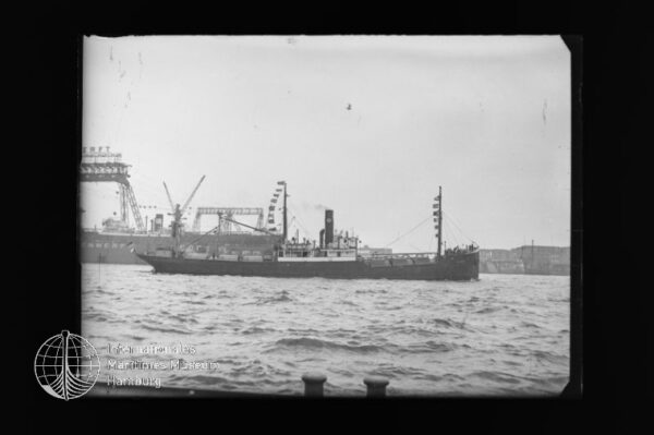 Birka ex Main (1927), Frachtschiff, Mathies Reederei AG, Hamburg, Bau-Nr. 728