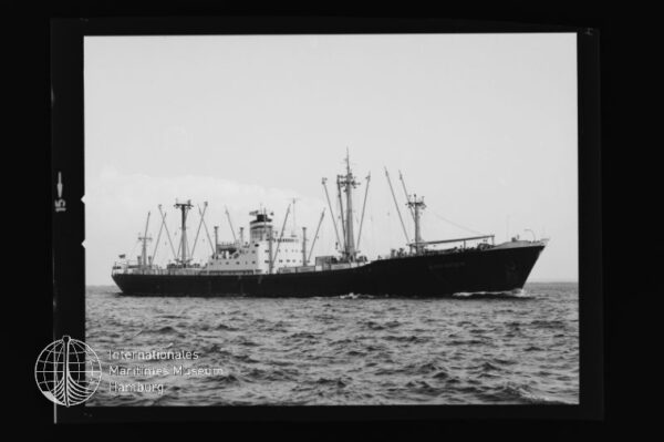 Bodenstein (1956), Frachtschiff (reefer), Hapag-Lloyd AG, Bremen, Bau-Nr. 862